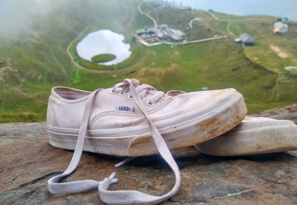 how to clean dirty white vans