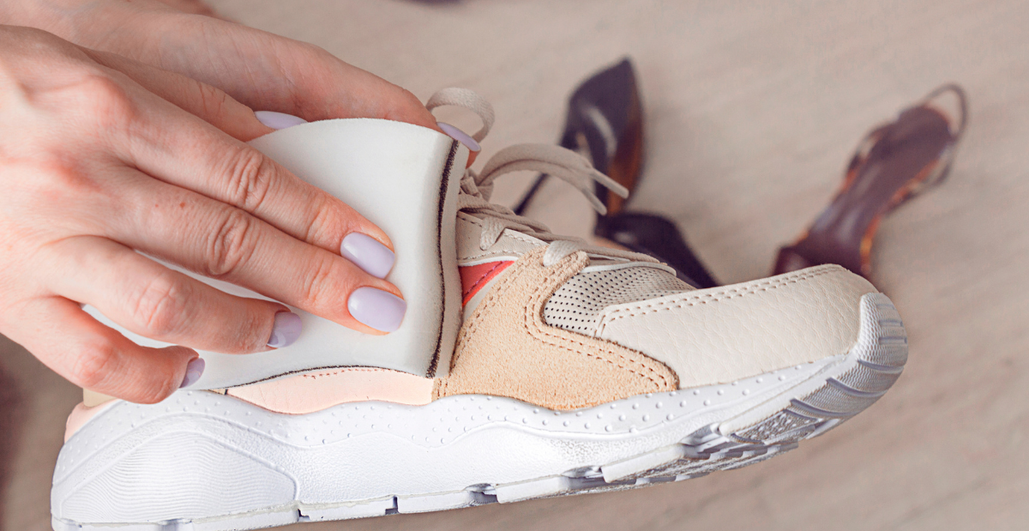 How to Clean Gym Shoes: The SneakERASERS Guide
